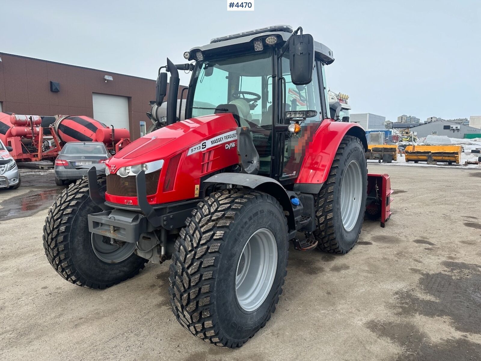 Massey Ferguson MF5713 S 2