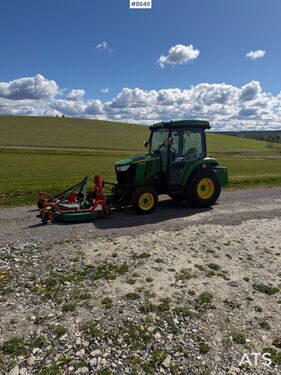 John Deere 3045R