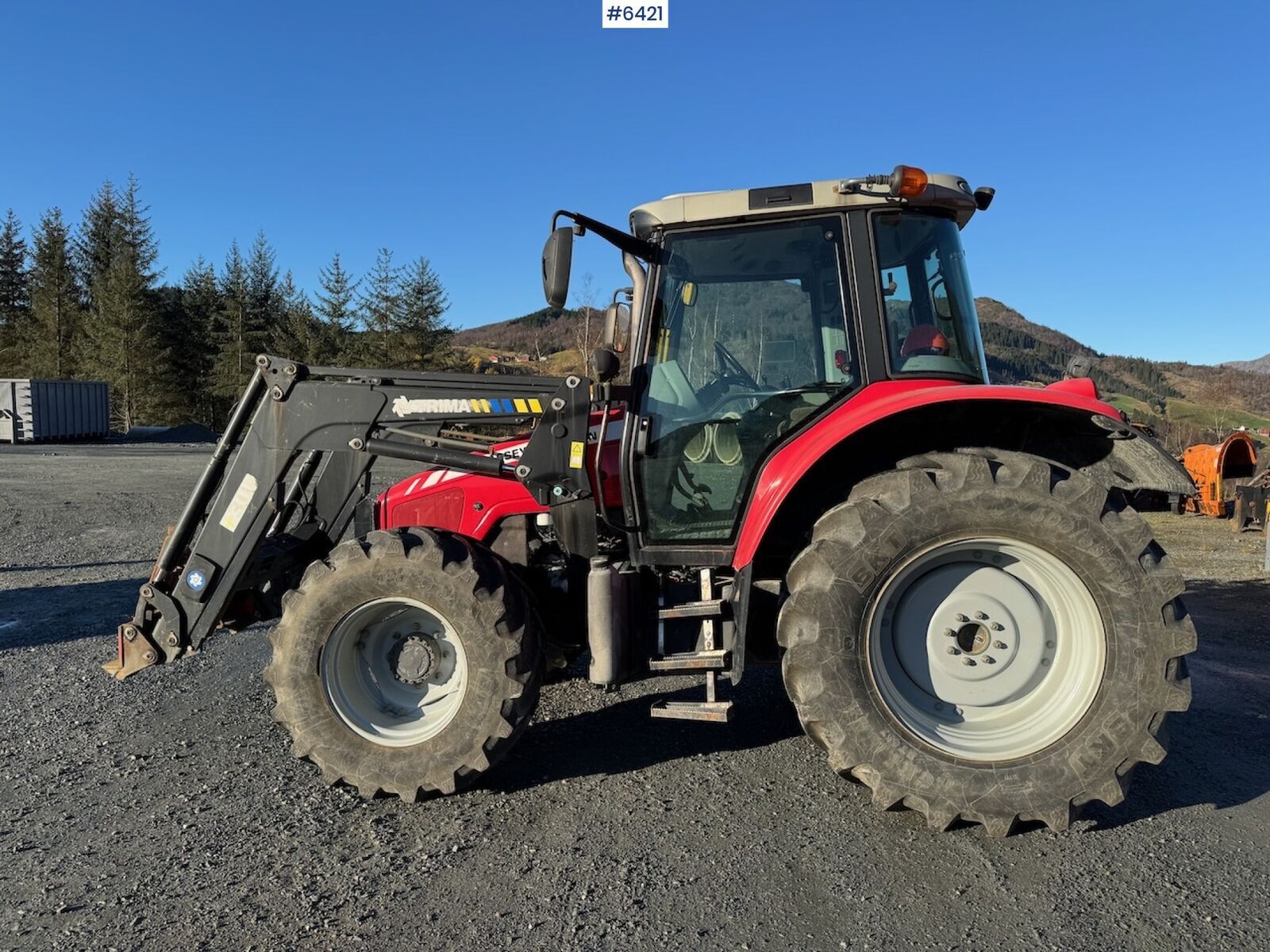 Massey Ferguson 6455 Dyna-6 1