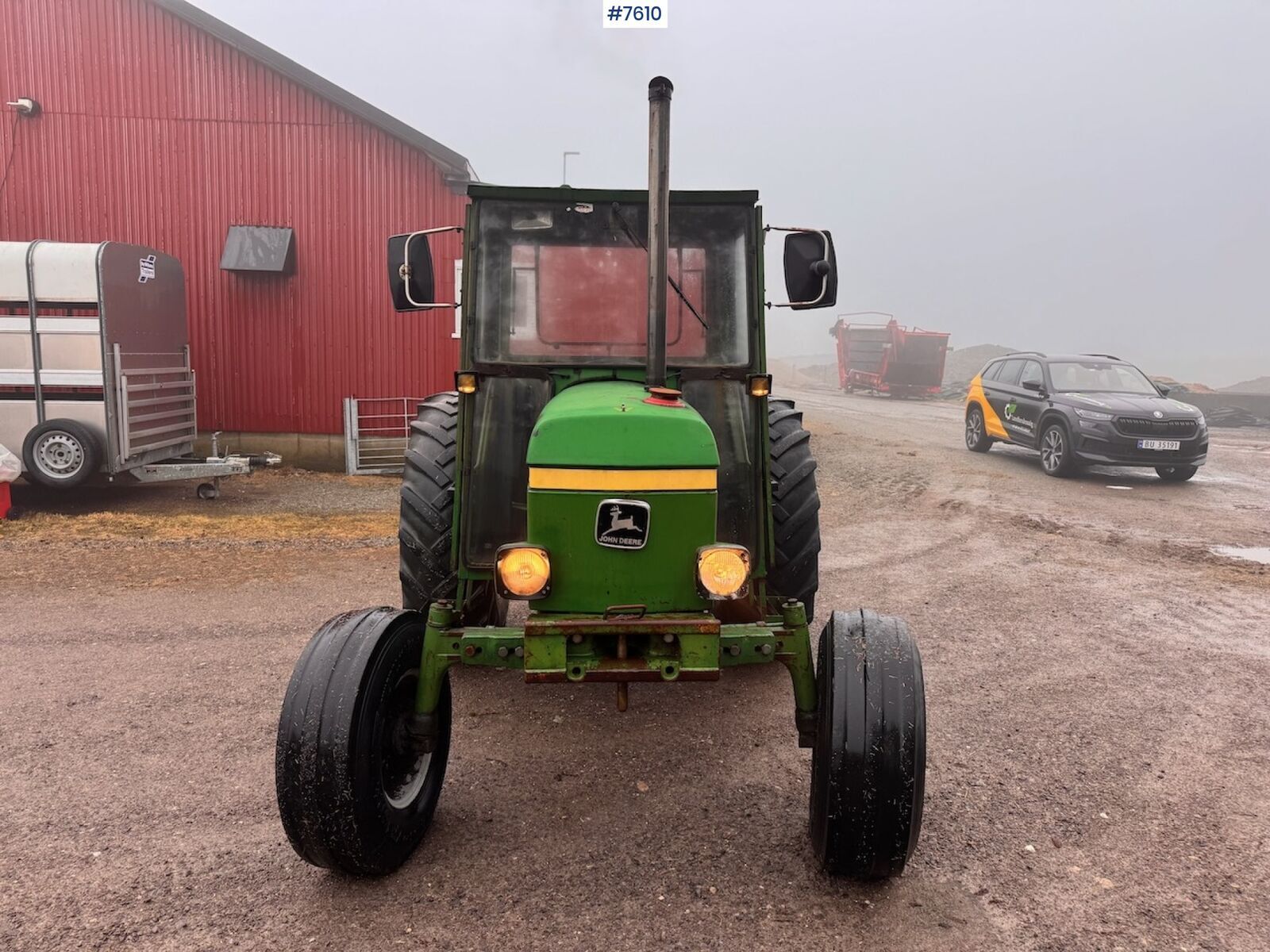 John Deere 1040 2