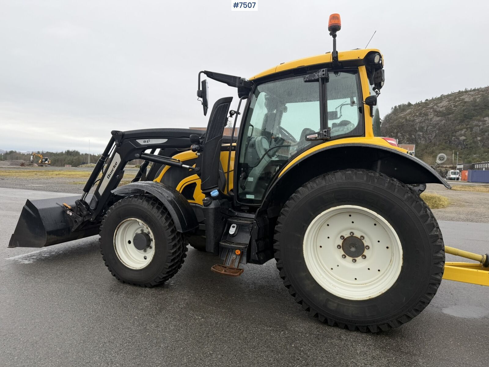 Valtra N104 3
