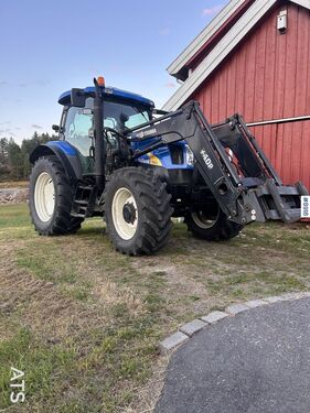 New Holland TS125A