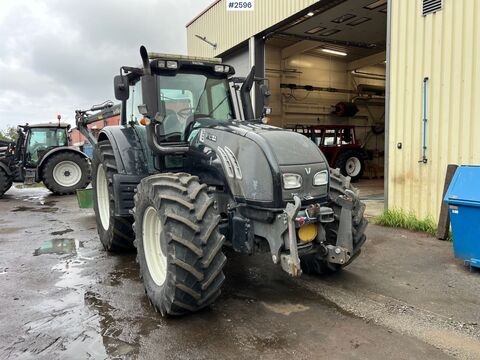 Valtra T182