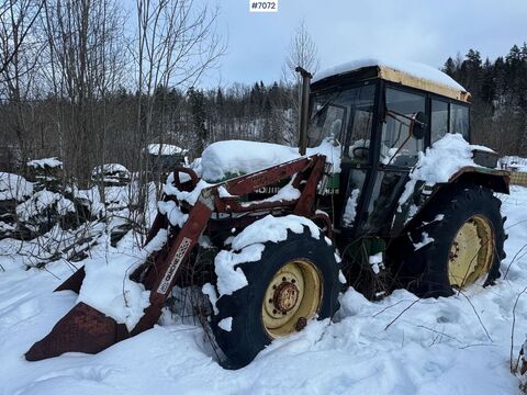 John Deere 2040