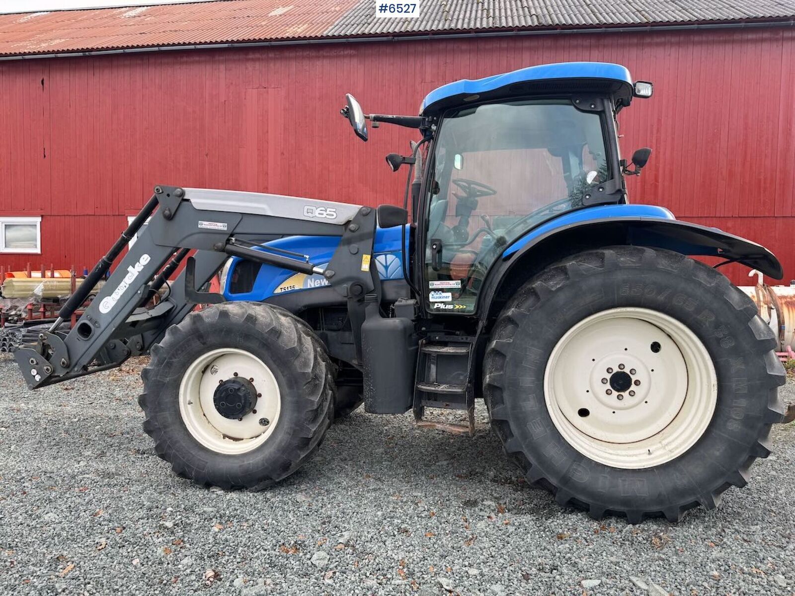 New Holland TS135A 2