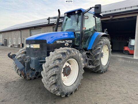 New Holland TM135