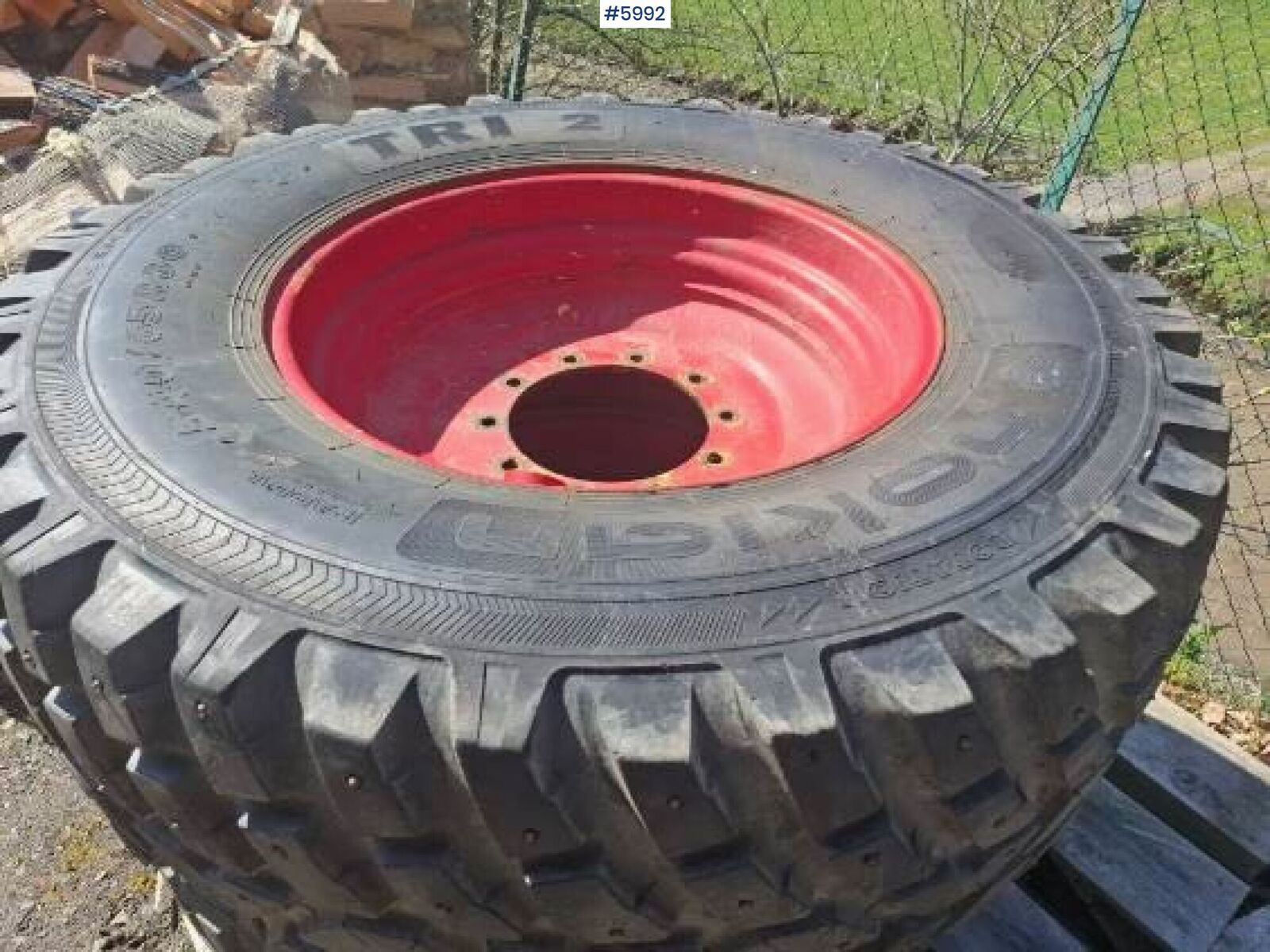 Nokian TRI2 2