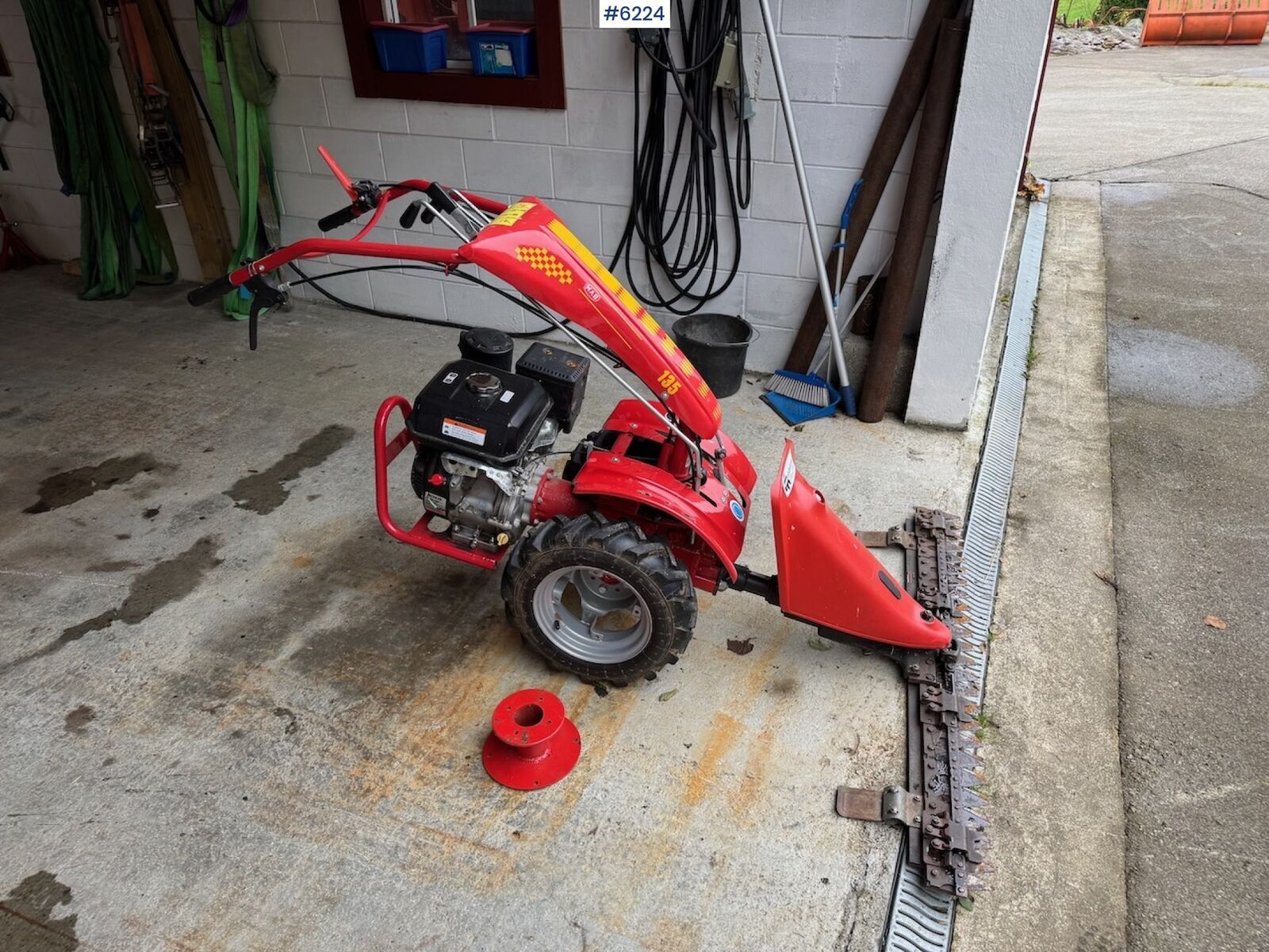 MAB 135 2