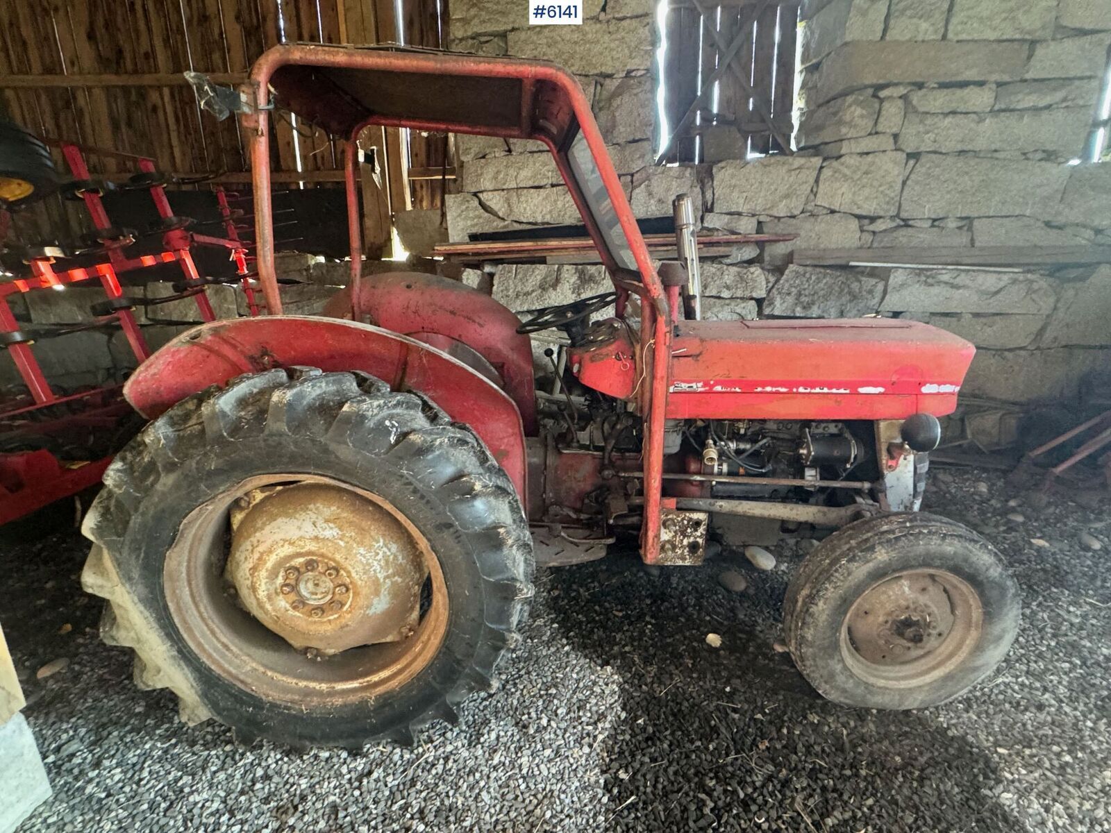 Massey Ferguson 135 2