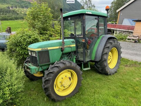 John Deere 5500