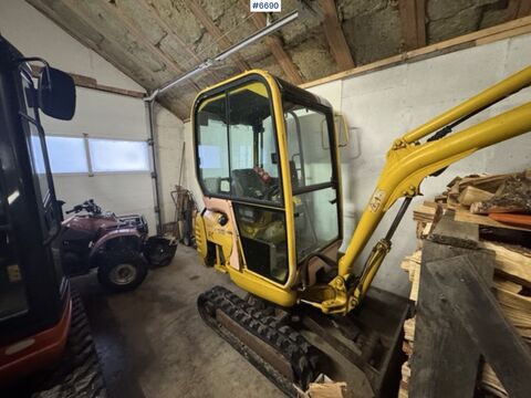 Komatsu PC15R