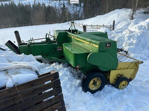 John Deere 332 A