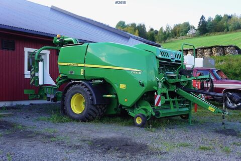 John Deere C441R