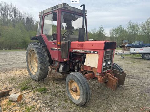 International 685XL