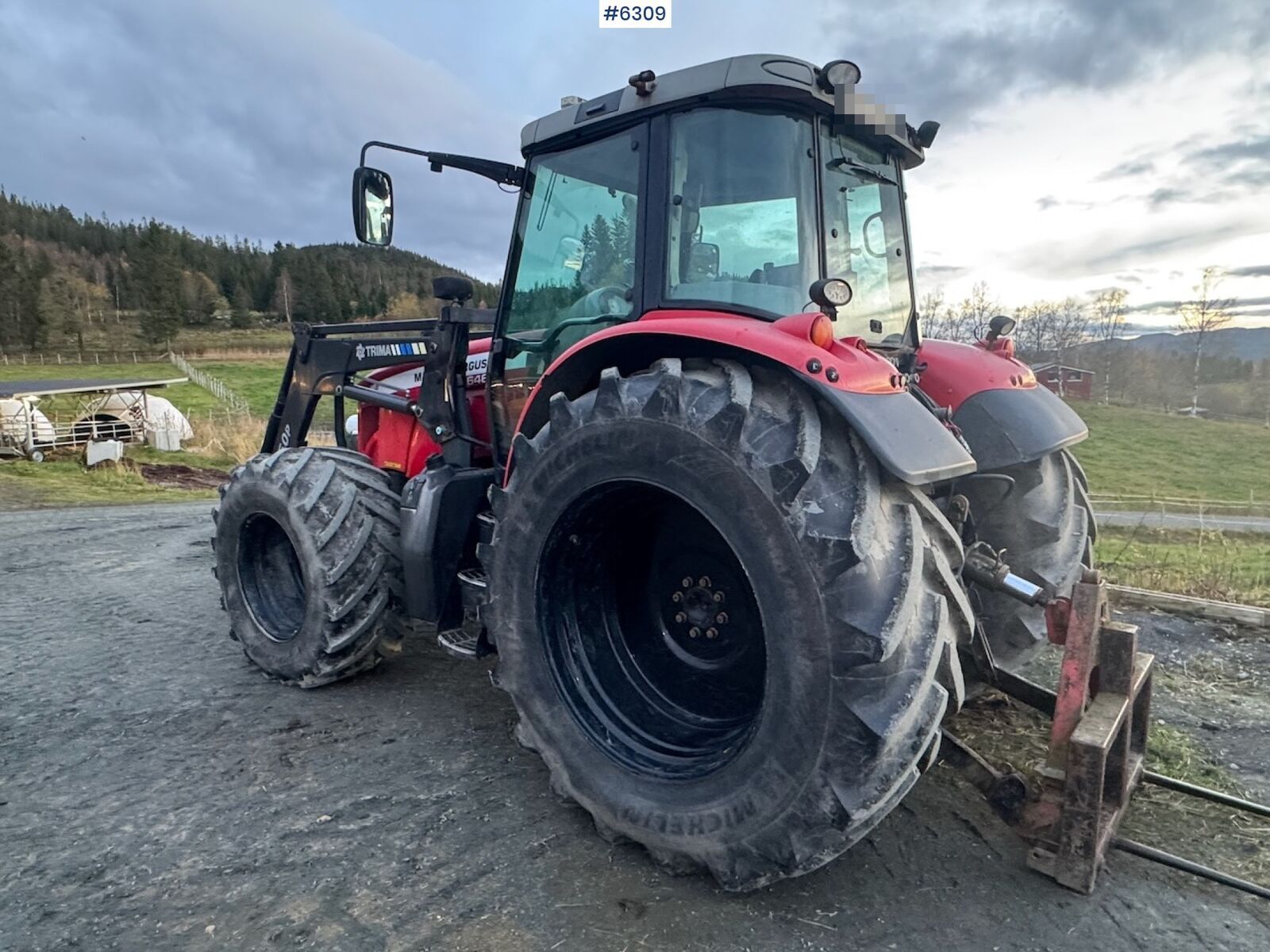 Massey Ferguson 6465 Dyna-6 3