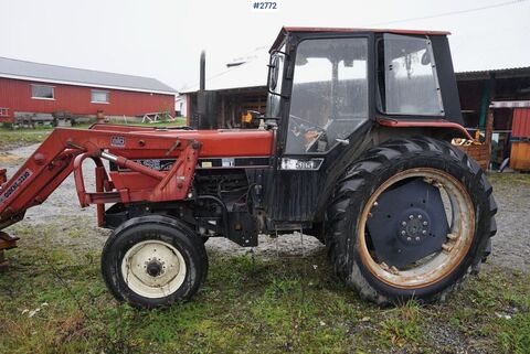 Case IH International 585 XL