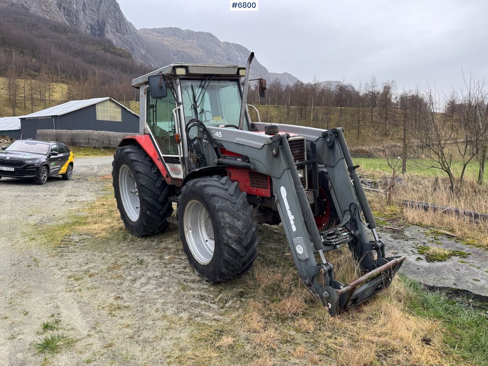 Massey Ferguson 3075 2