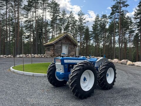 Ford County Super 654