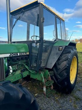 John Deere 2040