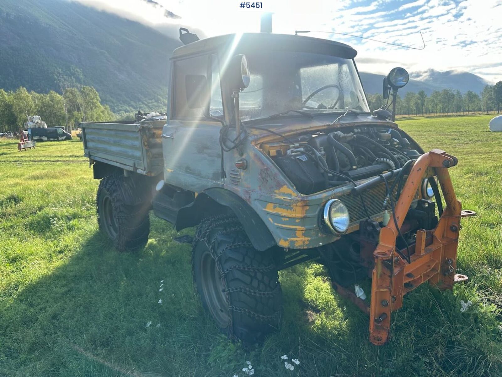 Mercedes Unimog 406 3