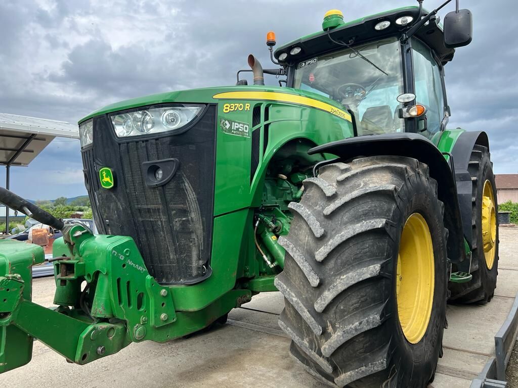 John Deere 8370R 2