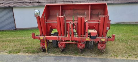 Kverneland UN 3100 4-Reihig