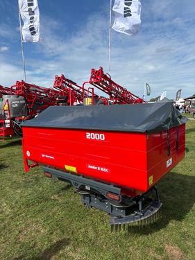 Woprol Düngerstreuer / Fertilizer spreader 2000 kg