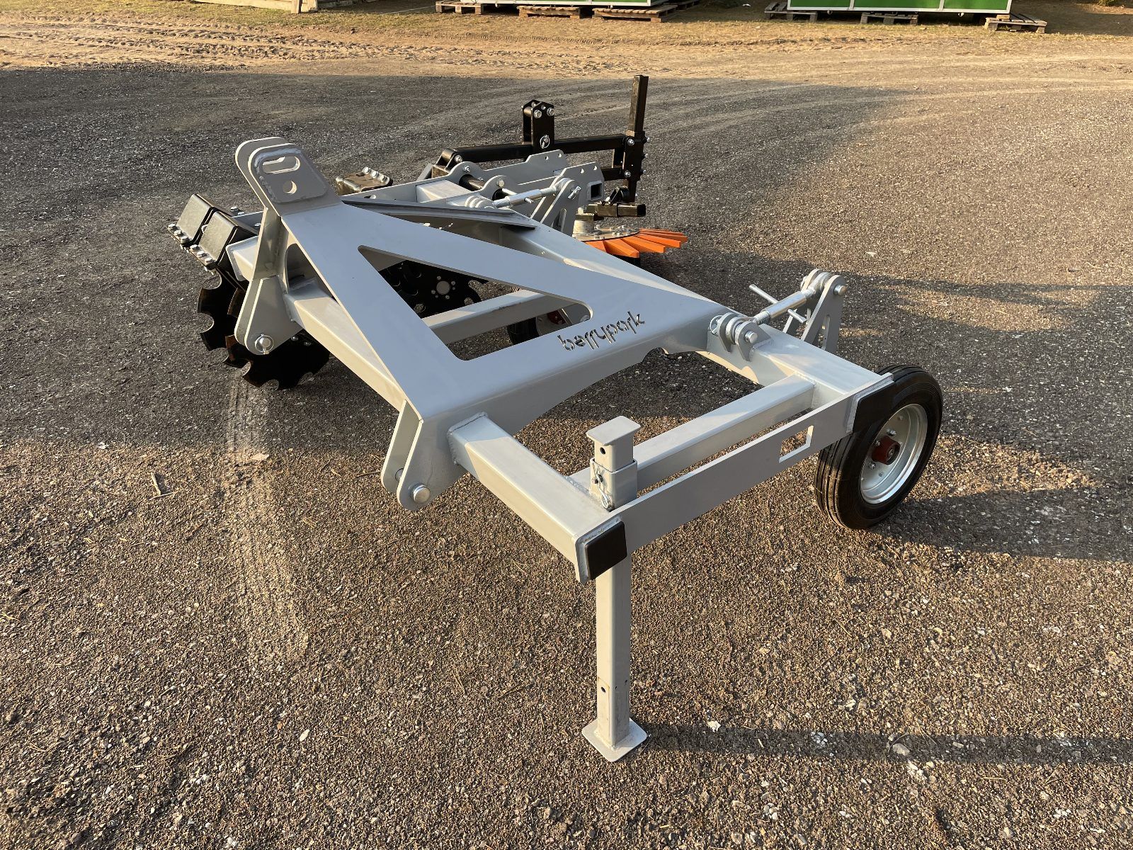 Roll- und Fingerhacke / Orchard Weeder  2