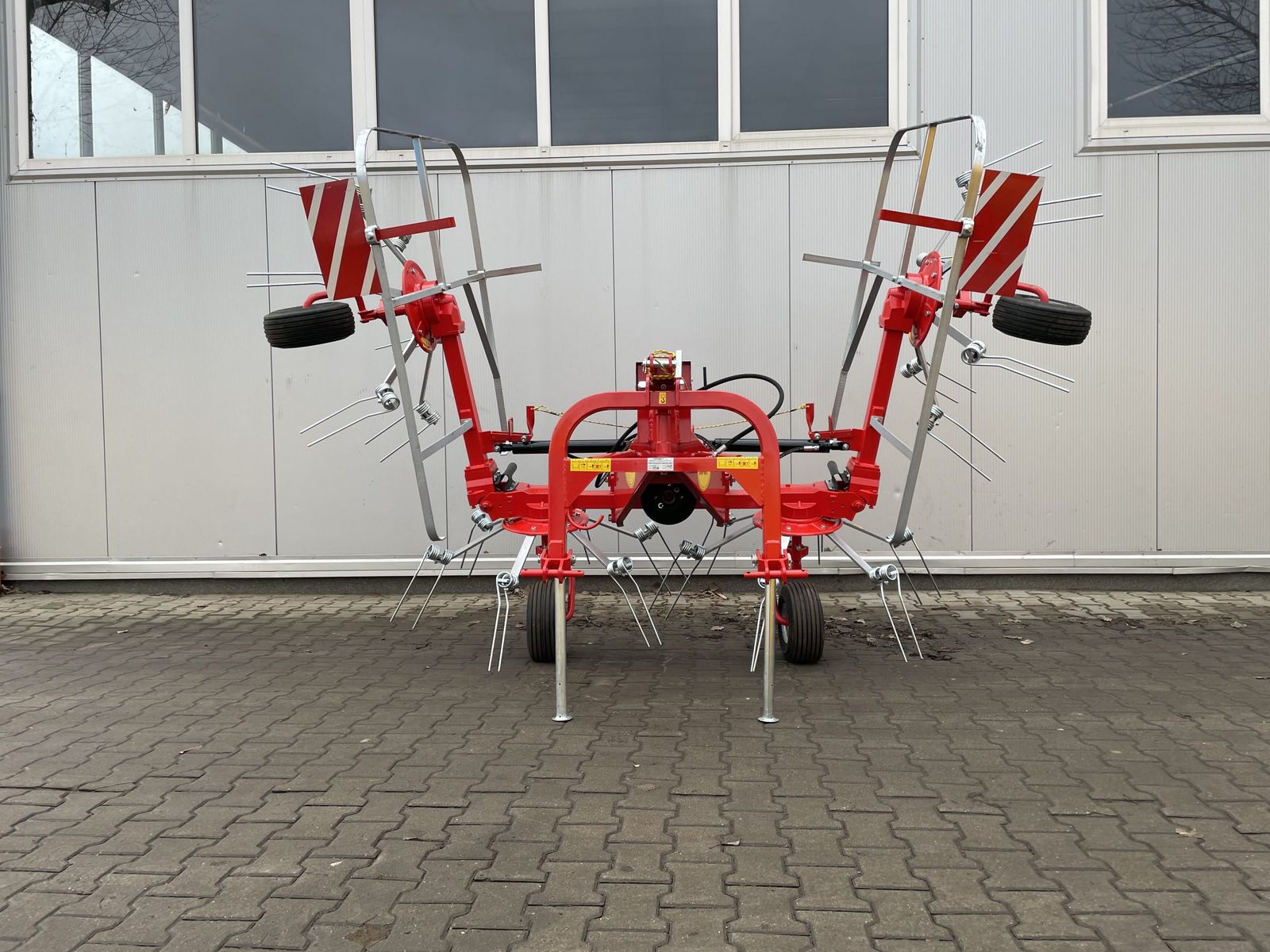 Jarmet Schwader 5,2 m / Tedder  2