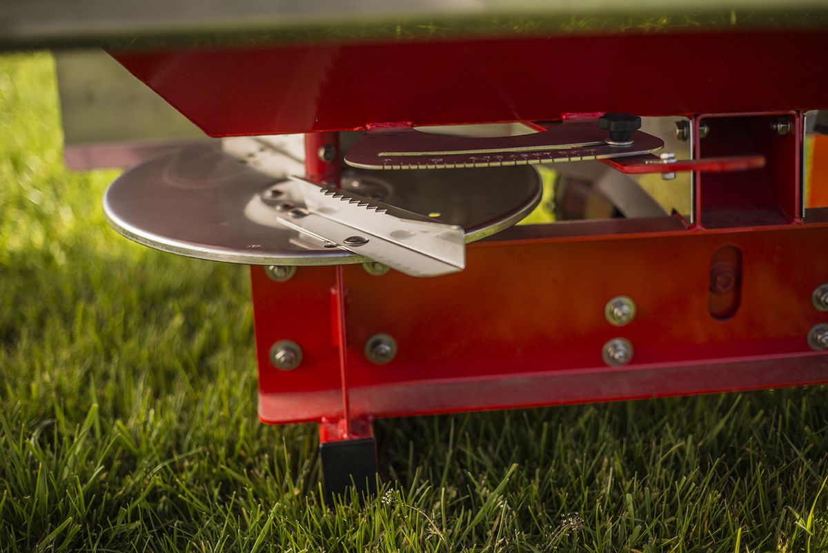 Woprol Düngerstreuer 600 kg / Fertilizer spreader 2