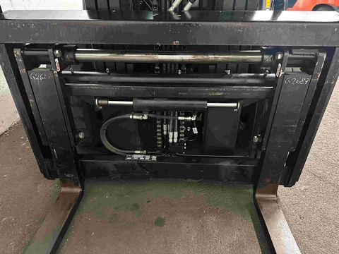 9506-24ec4dc7b747edc25798f4fbf59254c7-6058014