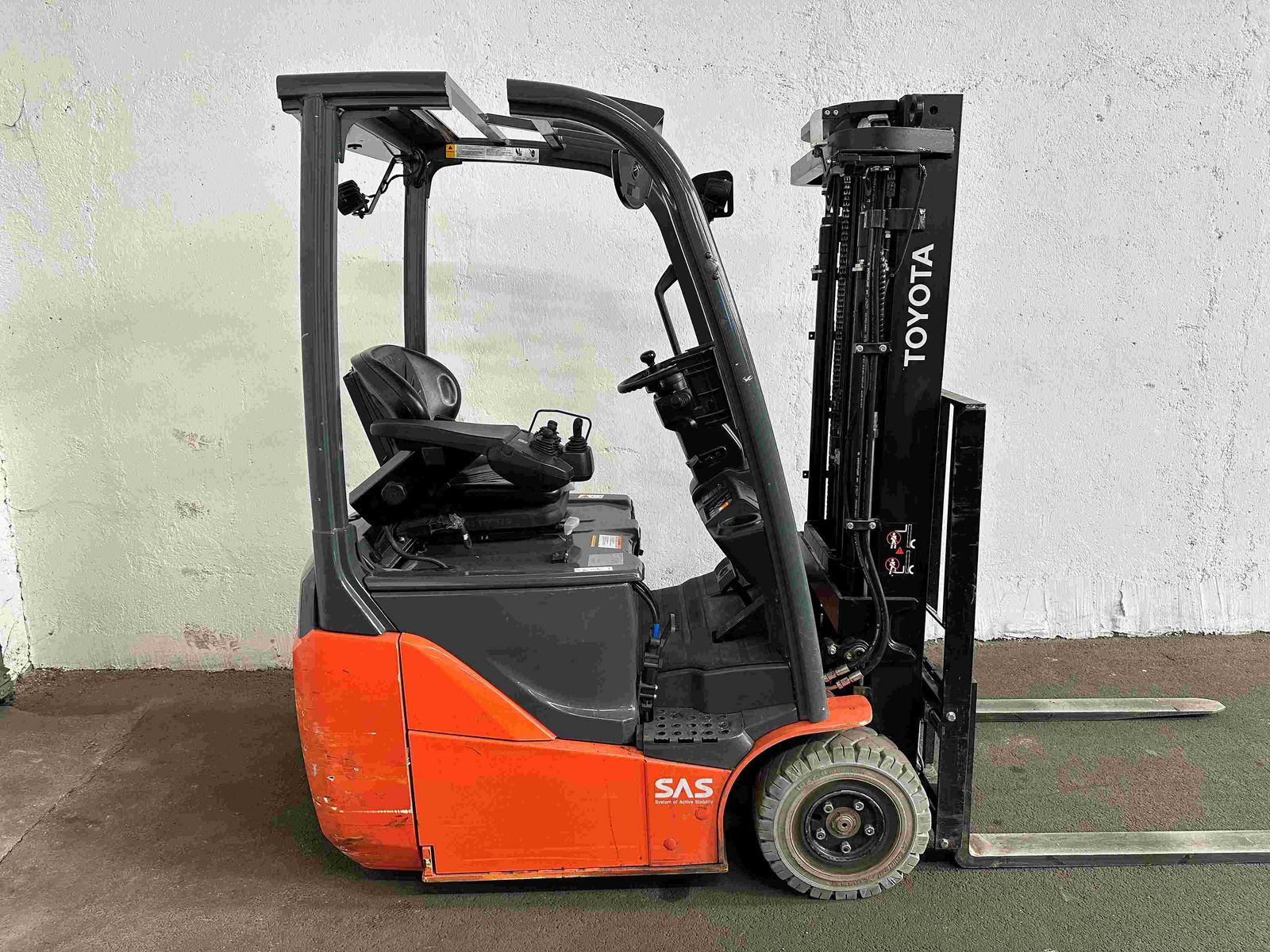 Toyota 8FBE15T - TRIPLEX 4,3 m - SEITENSCHIEBER ! 2