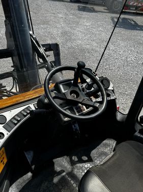 9506-560e2f6b25e1edd55588c8e581ef22d0-5956447
