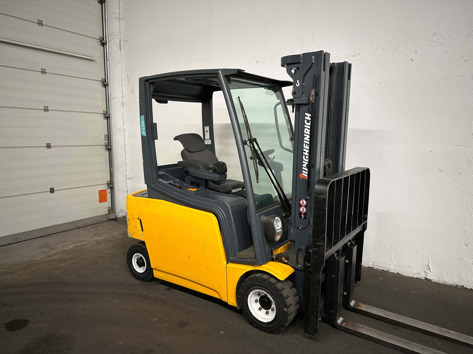 Jungheinrich EFG 320 - TRIPLEX 4,4 m - SS - ZVG !!! 1