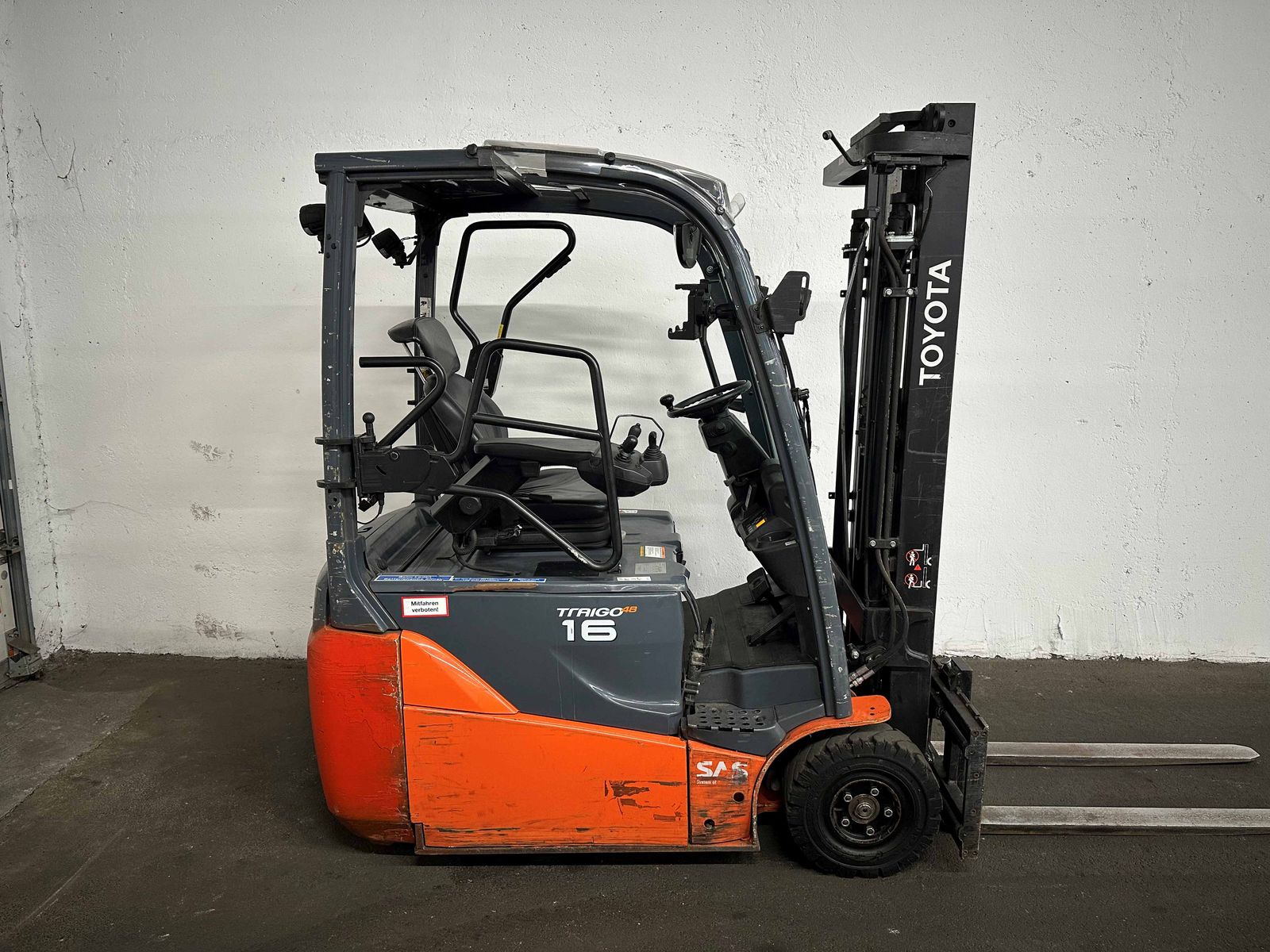 Toyota 8FBE16T - FREIHUB-Mast 3,3 m - SEITENSCHUB ! 2