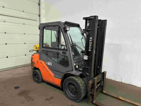 Toyota 02-8FGF30 - SEITENSCHIEBER - ZINKENVERSTELLUNG