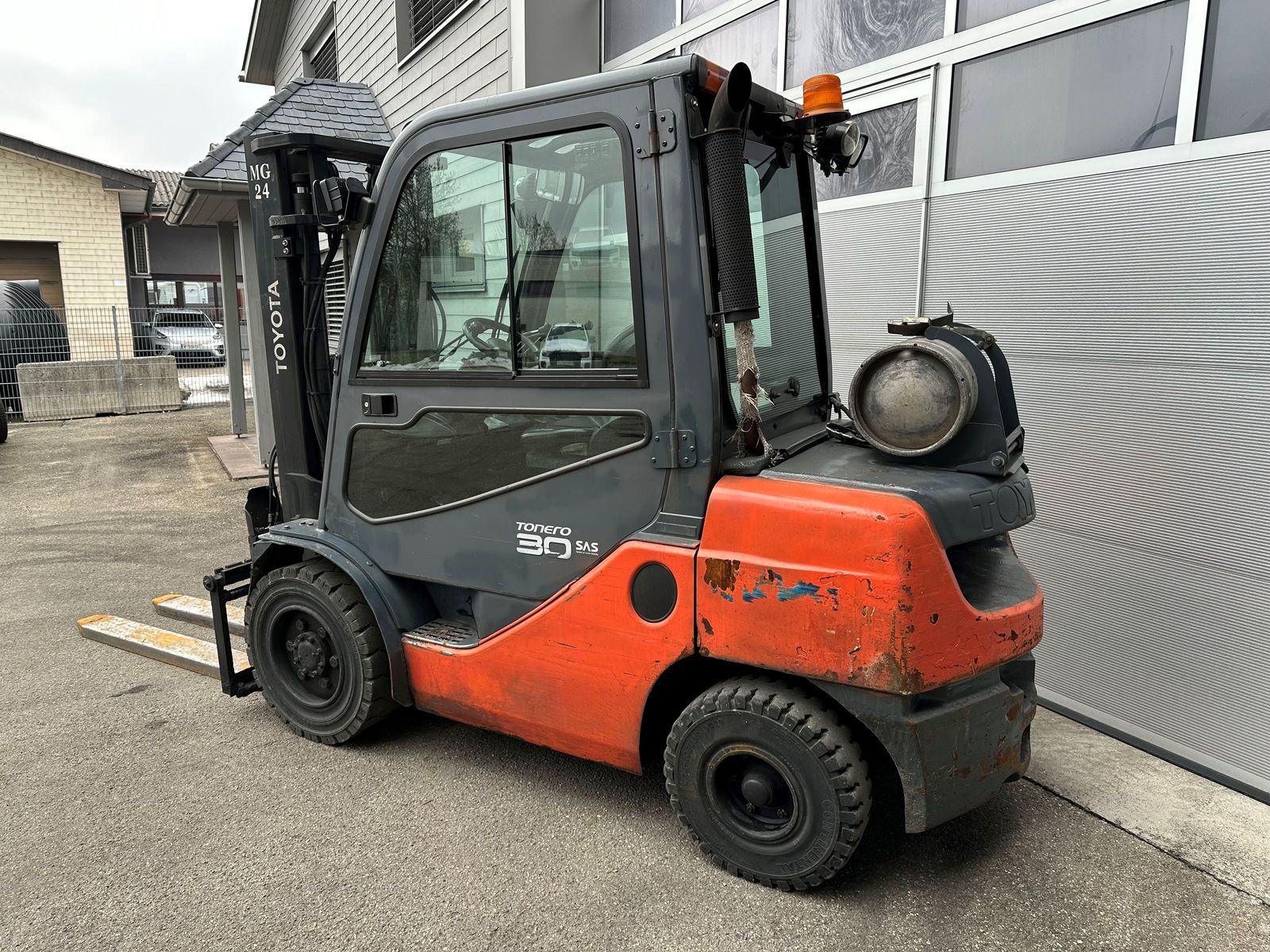 Toyota 02-8FGF30 - SEITENSCHIEBER - hydr. GABELZINKEN ! 3