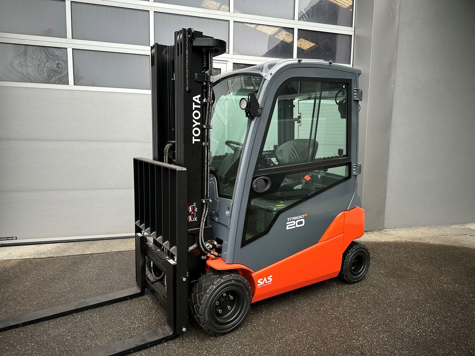 Toyota 8FBM20T - TRIPLEX 4,7 m - SS - 4. SK - NEUGERÄT! 1