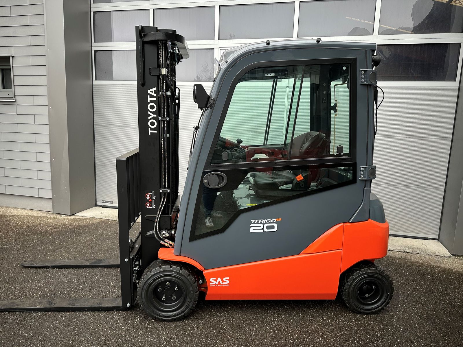 Toyota 8FBM20T - TRIPLEX 4,7 m - SS - 4. SK - NEUGERÄT! 2