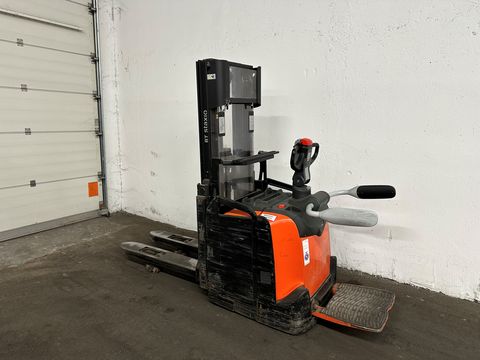 Toyota SPE 120 L - TRIPLEX 3,7 m - INITIALHUB !!!