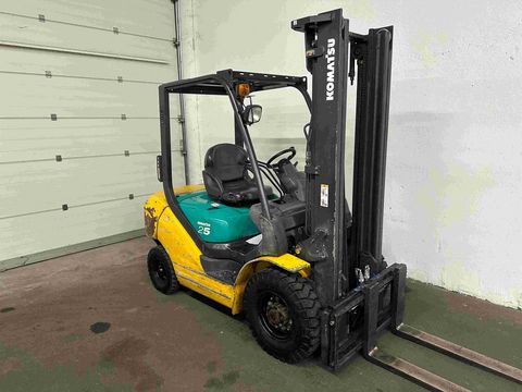 Komatsu FD25T-16R - SEITENSCHIEBER - nur 3229 Stunden !