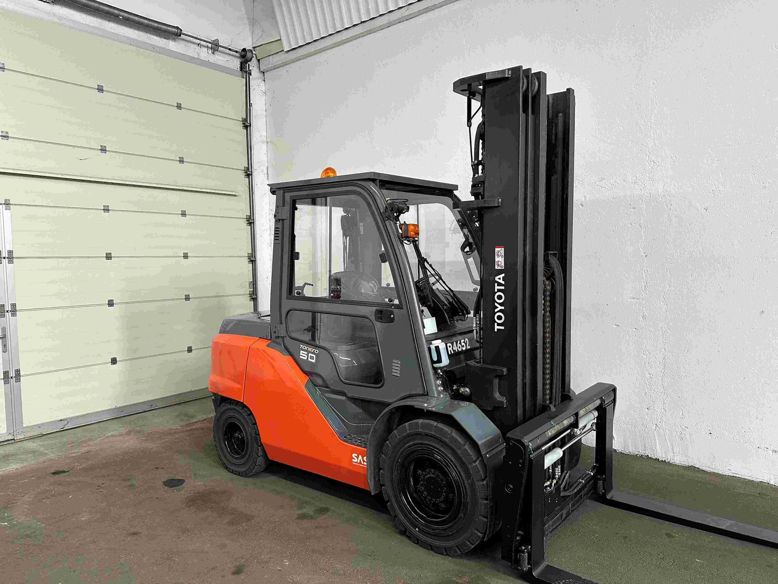 Toyota 40-8FD50N - TRIPLEX 5,5 m - SS - ZVG - KABINE ! 1