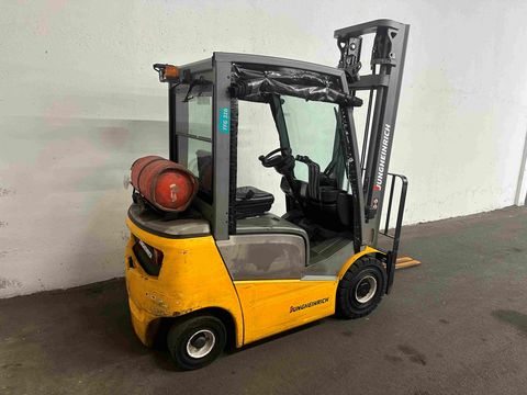 9506-a62ae9776485e2c7e3673e7e5ce980d8-5850473