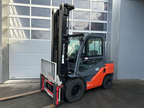 Toyota 52-8FDJF35 - NEUWERTIG !!! - TRIPLEX 5,5 m !!!