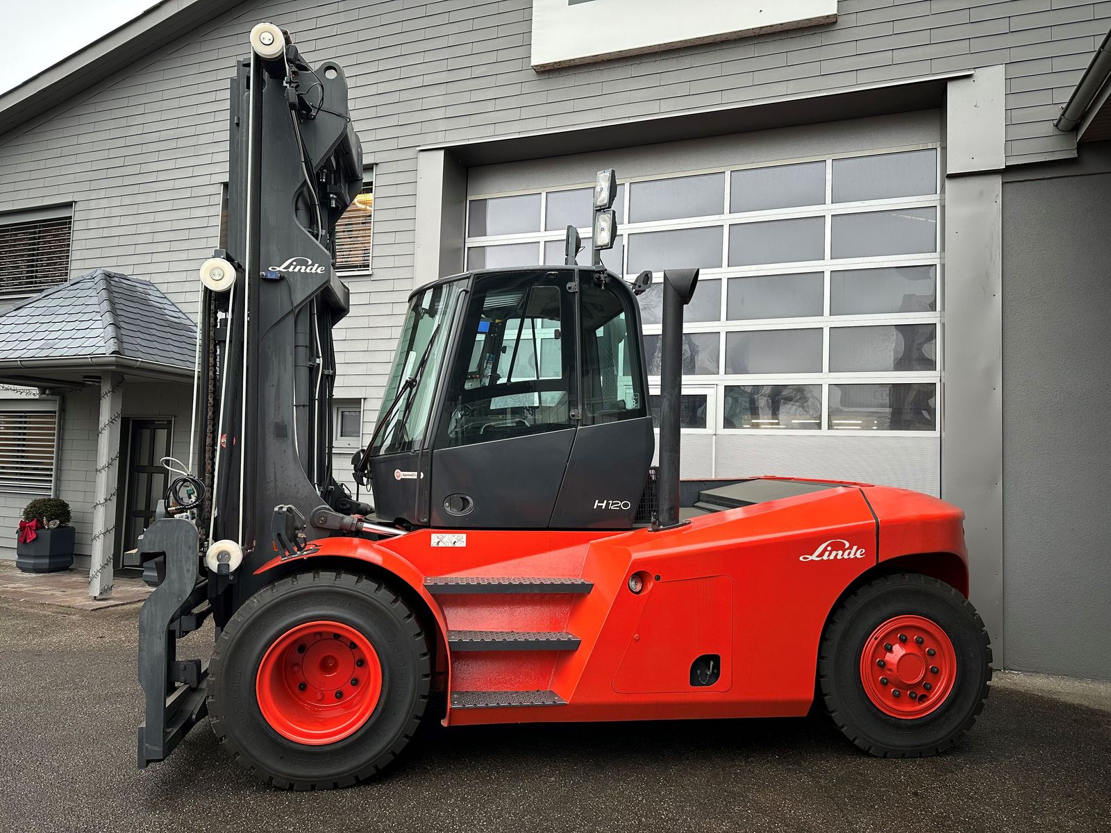 Linde H 120 D-02 - TRIPLEX 7,5 m - SS-ZVG-Kabine ! 2