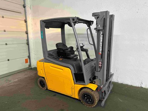 Jungheinrich EFG 320 - TRIPLEX 4,4 m - 3. + 4. Hydraulikkreis