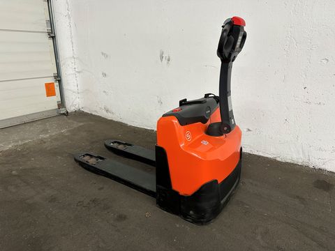 Toyota LWI 160 - mit integr. Ladegerät - 205 Stunden!!!