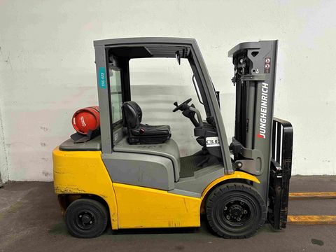 9506-e35908202ce65bd118ef76ef8968db0b-5704143