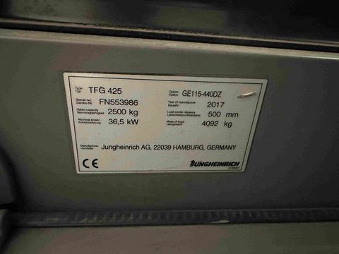9506-e35908202ce65bd118ef76ef8968db0b-5704143