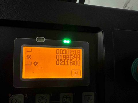 9506-ec575fbf0b87d7cf6e0b525aab6c6128-5850457